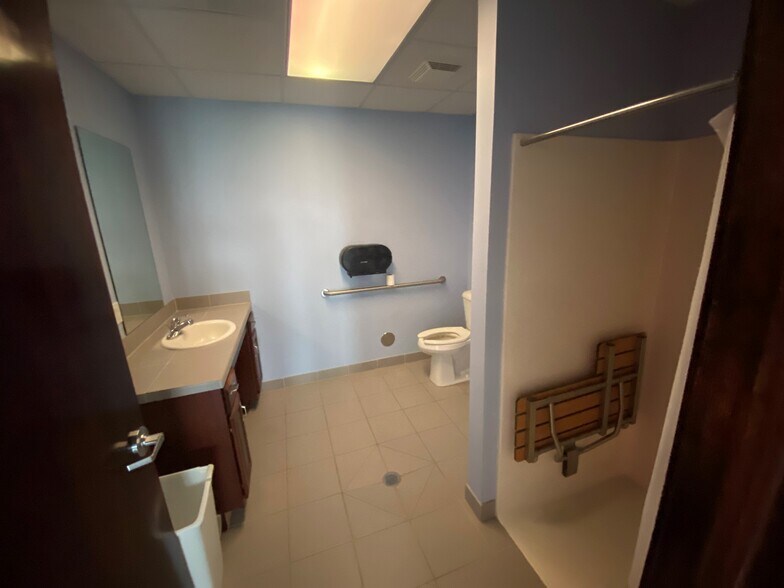 More Photos Of 5835 Shugart Ln, Traverse City Manufacturing For Lease