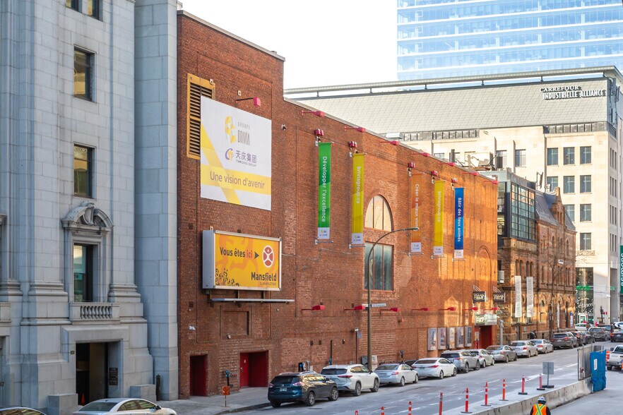 More Photos Of 1228 Mansfield, Montréal Apartments For Lease