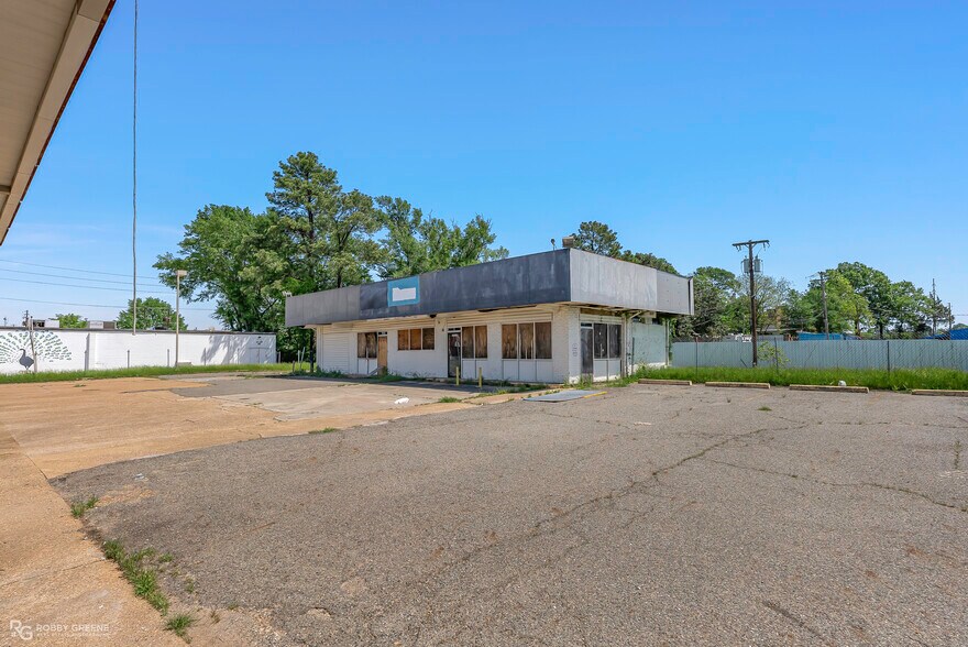 More Photos Of 4025 Jewella Ave, Shreveport Convenience Store For Sale