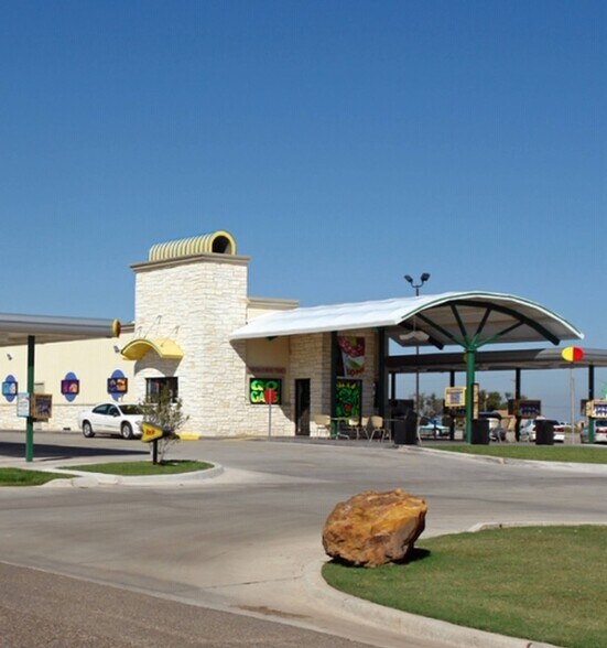 Primary Photo Of 14401 S Padre Island Dr, Corpus Christi Fast Food For Sale