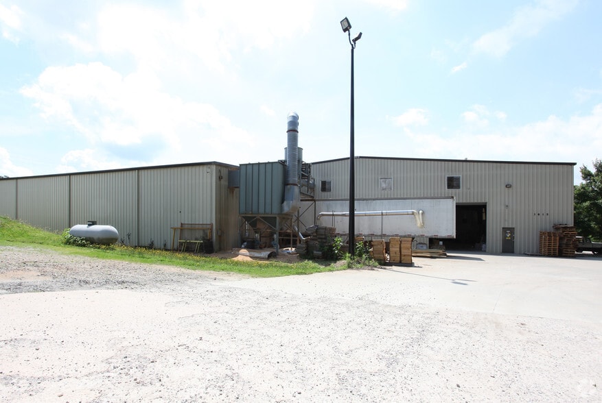 Primary Photo Of 3795 Evans Rd, Cumming Warehouse For Lease