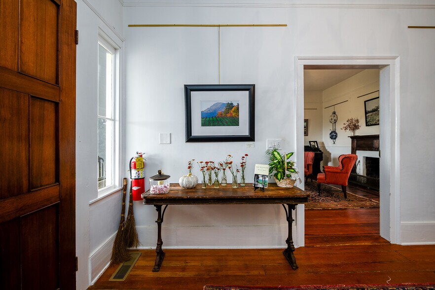 More Photos Of 1526 Highway 255 N, Sautee Nacoochee Hotel For Sale