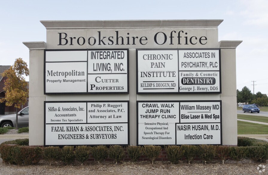 More Photos Of 43145-43205 Schoenherr Rd, Sterling Heights Office For Sale