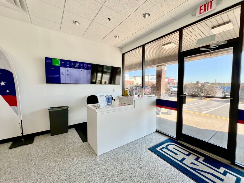 More Photos Of 4606-4640 Lebanon Pike, Hermitage Freestanding For Lease