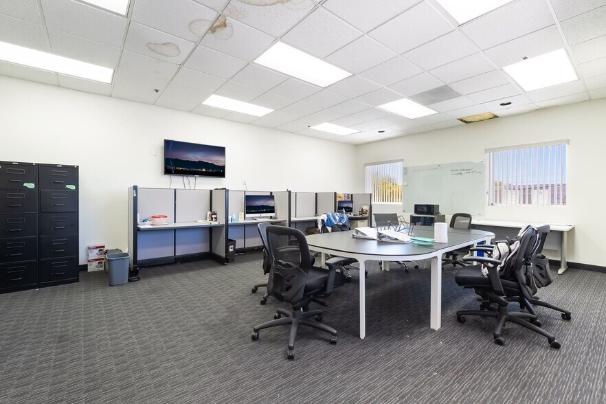 More Photos Of 6744 Spencer St, Las Vegas Industrial For Sale