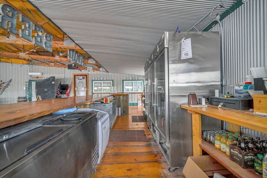 More Photos Of 602 Clark St, Utica Restaurant For Sale