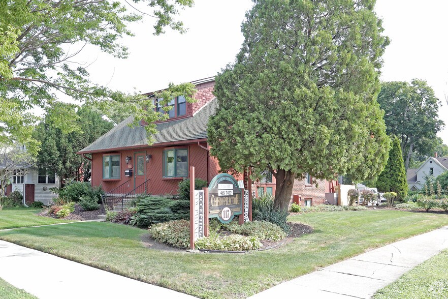 Primary Photo Of 117 Crocker Blvd, Mount Clemens Office Residential For Sale