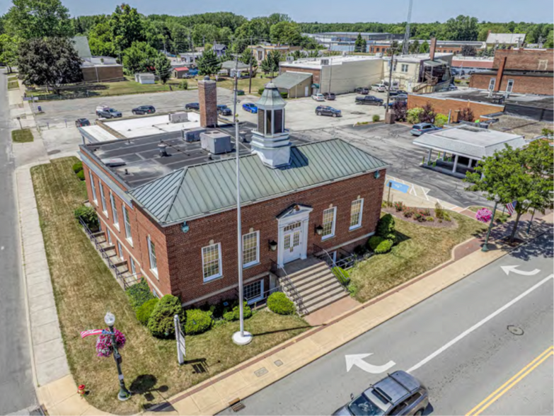 More Photos Of 96 S Broadway, Geneva Office For Sale