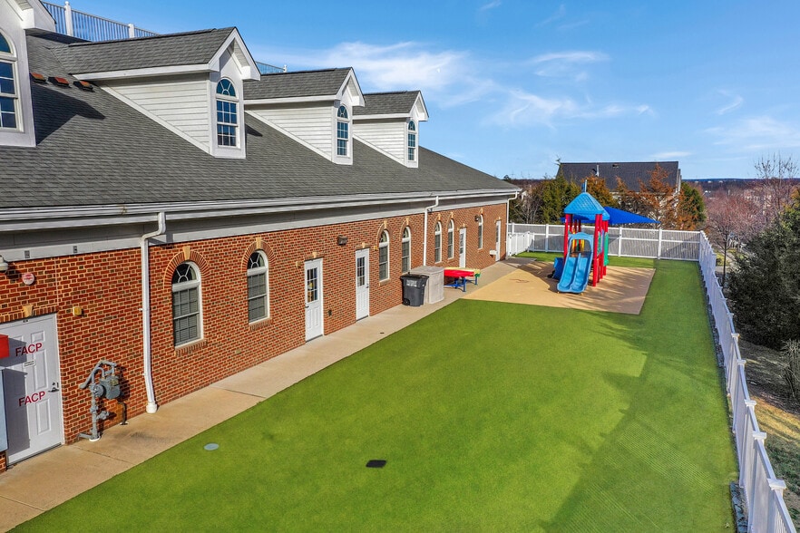 More Photos Of 42885 Orchard Oriole Dr, Ashburn Daycare Center For Sale