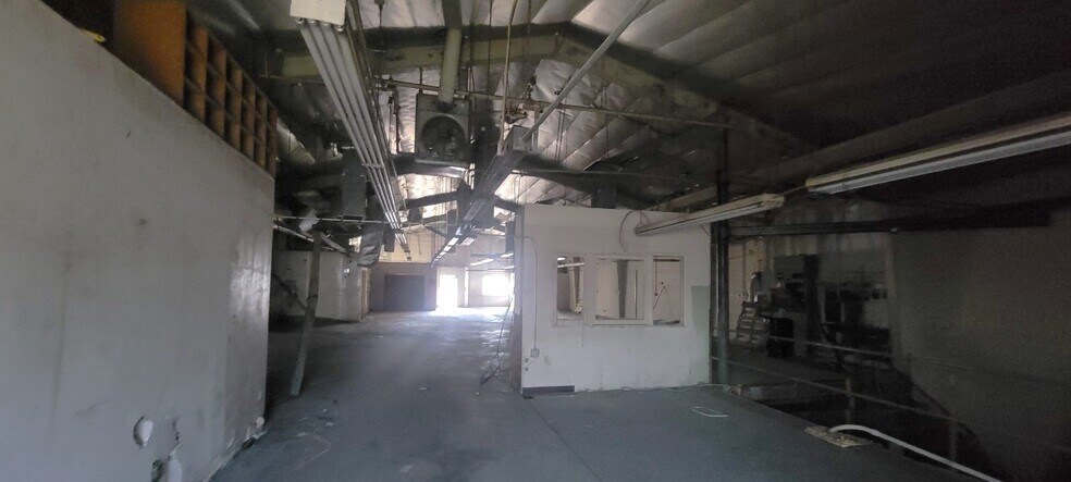 More Photos Of 5454 Alhambra Ave, Los Angeles Warehouse For Sale