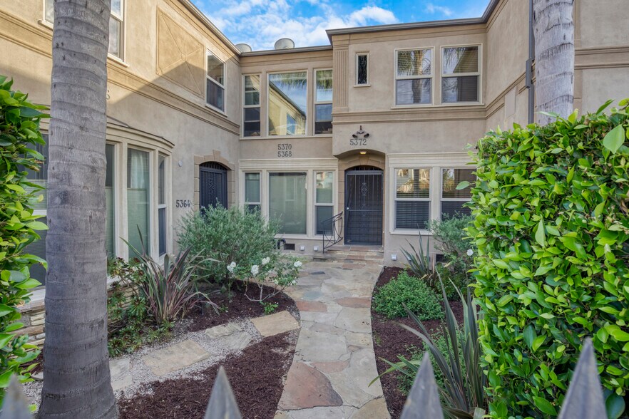 More Photos Of 1202 S Cochran Ave, Los Angeles Apartments For Sale