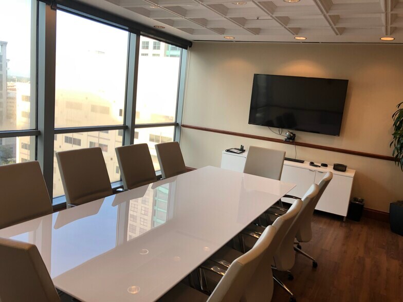 More Photos Of 121-189 S Orange Ave, Orlando Office Residential For Sale