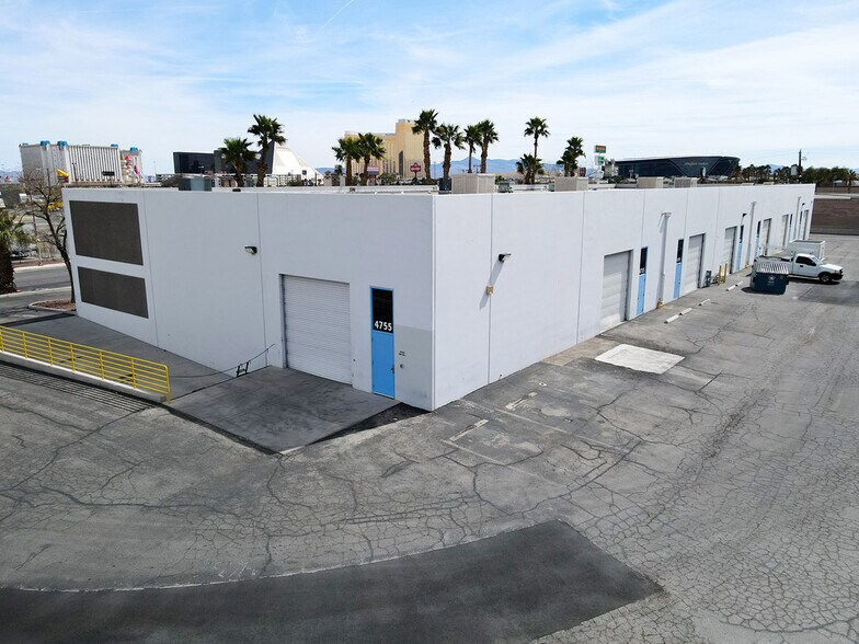 More Photos Of 4755-4767 Procyon St, Las Vegas Warehouse For Lease