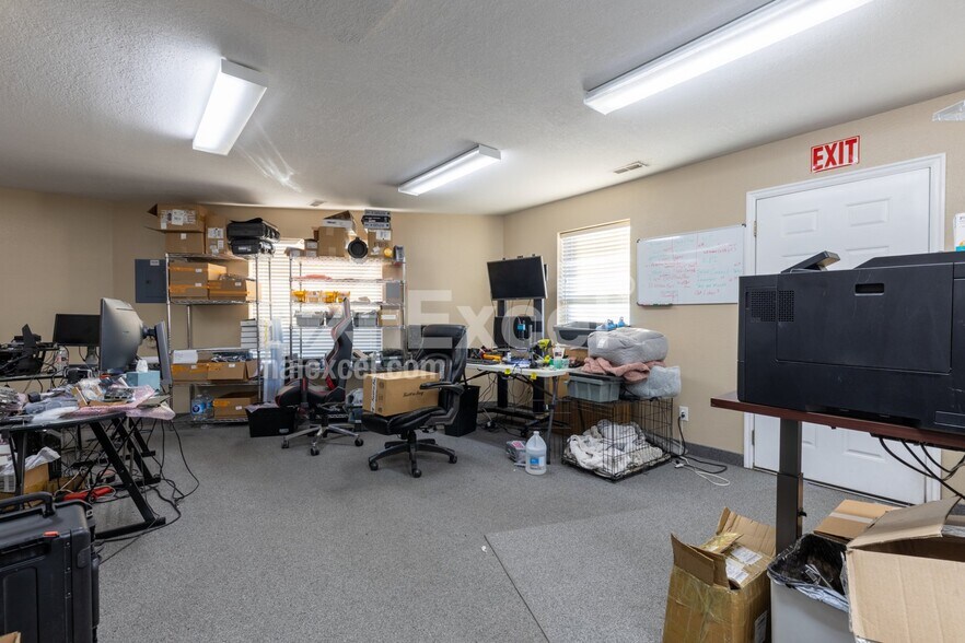 More Photos Of 260 DL Sargent Rd, Cedar City Warehouse For Sale