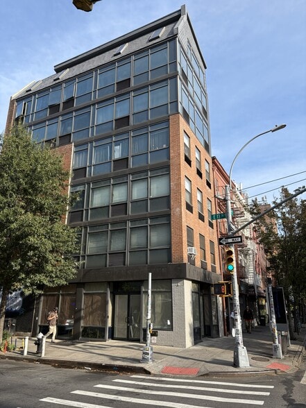 More Photos Of 219 1st Ave, New York Storefront Retail Residential For Lease