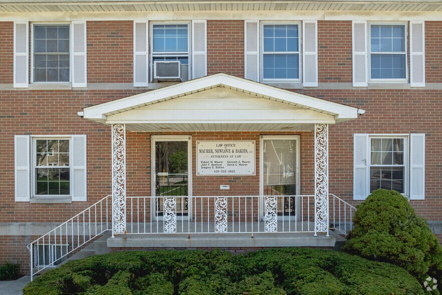 More Photos Of 224 E Wooster St, Bowling Green Office For Lease