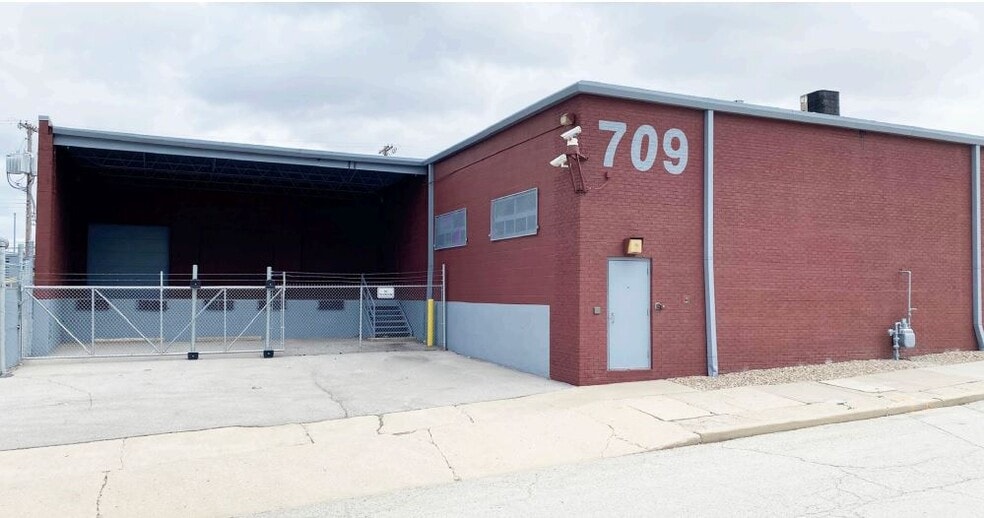 Primary Photo Of 709 Forest Ave, Kansas City Warehouse For Lease