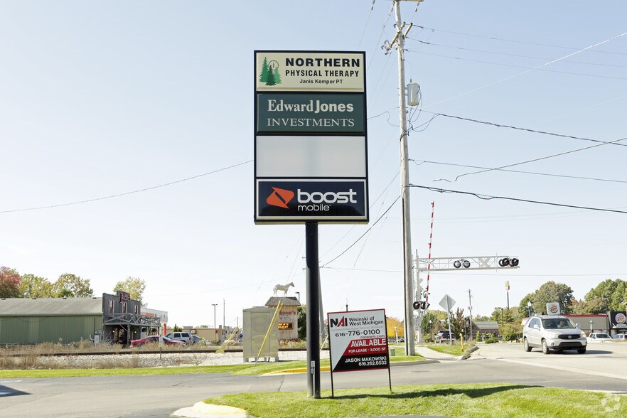 More Photos Of 703-707 W Superior St, Wayland Freestanding For Lease