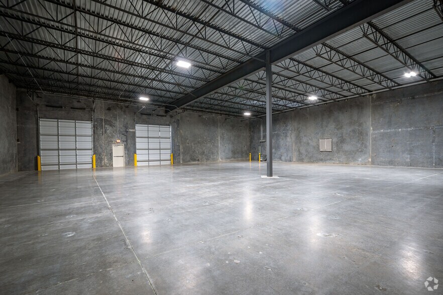 More Photos Of 2605 Twinwood Pky, Brookshire Warehouse For Sale