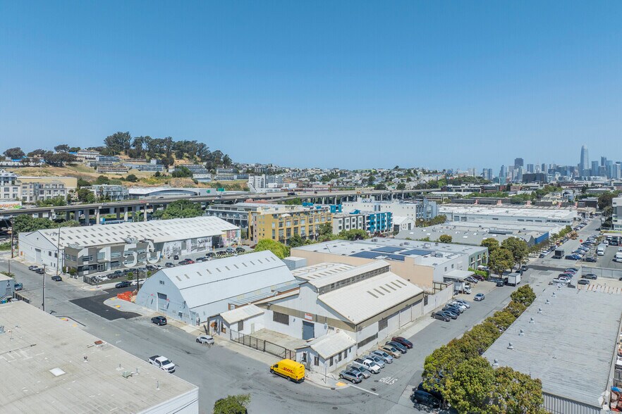 More Photos Of 1000 25th St, San Francisco Warehouse For Lease