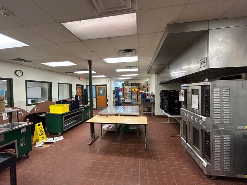 More Photos Of 300 N San Marcos St, Buda Schools For Sale