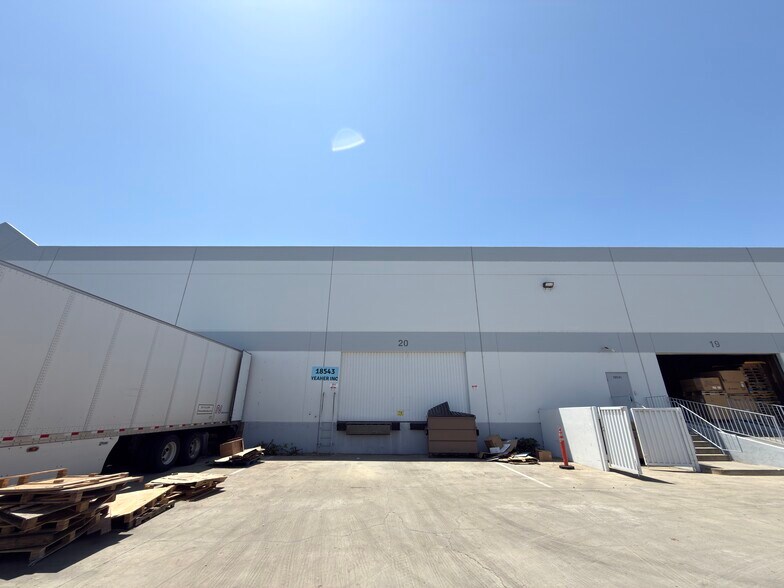 More Photos Of 18537-18571 E Gale Ave, City of Industry Warehouse For Lease