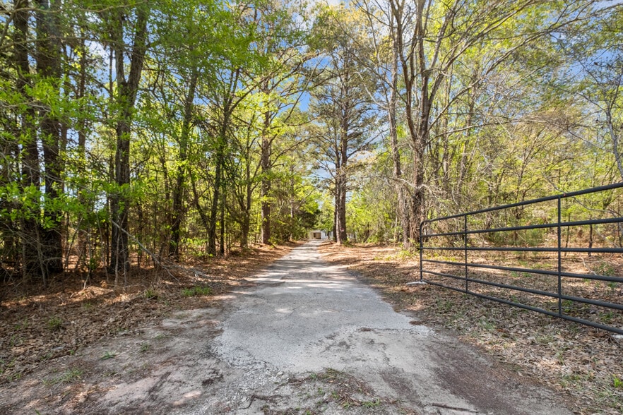 More Photos Of 11394 FM 2661, Tyler Multifamily For Sale