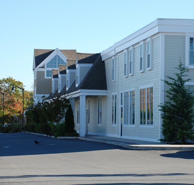 More Photos Of 540 Main St, Hyannis General Retail For Sale