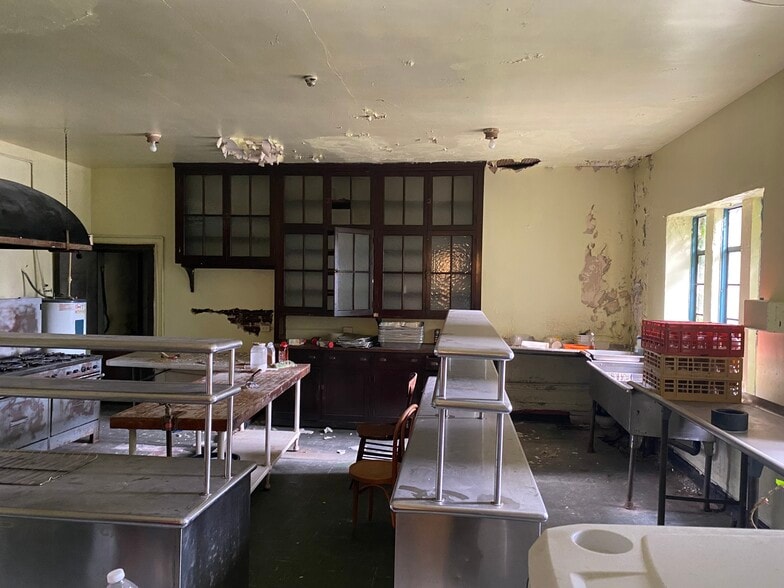 More Photos Of 3400-3410 Garrison Blvd, Baltimore Religious Facility For Sale