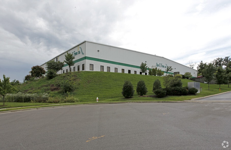 More Photos Of 125 Fernco Dr, Nashville Warehouse For Lease