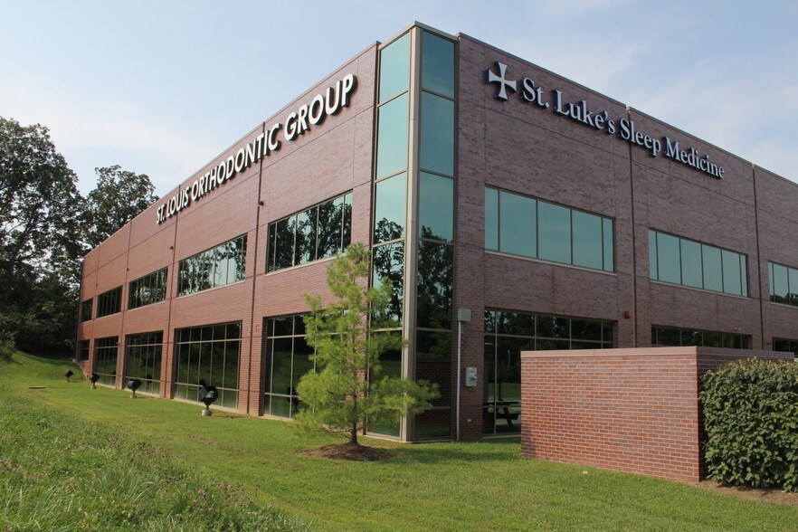 Primary Photo Of 1630 Market Center Blvd, O'Fallon Medical For Lease