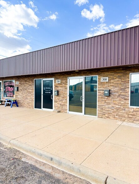 More Photos Of 308 Avenue B, Andrews Office For Sale