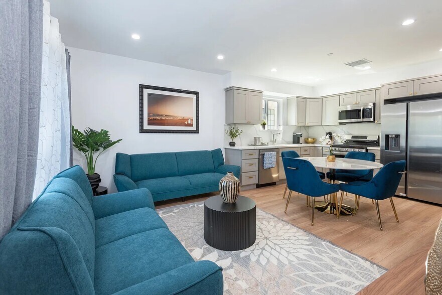 More Photos Of 1151 S Ardmore Ave, Los Angeles Apartments For Sale