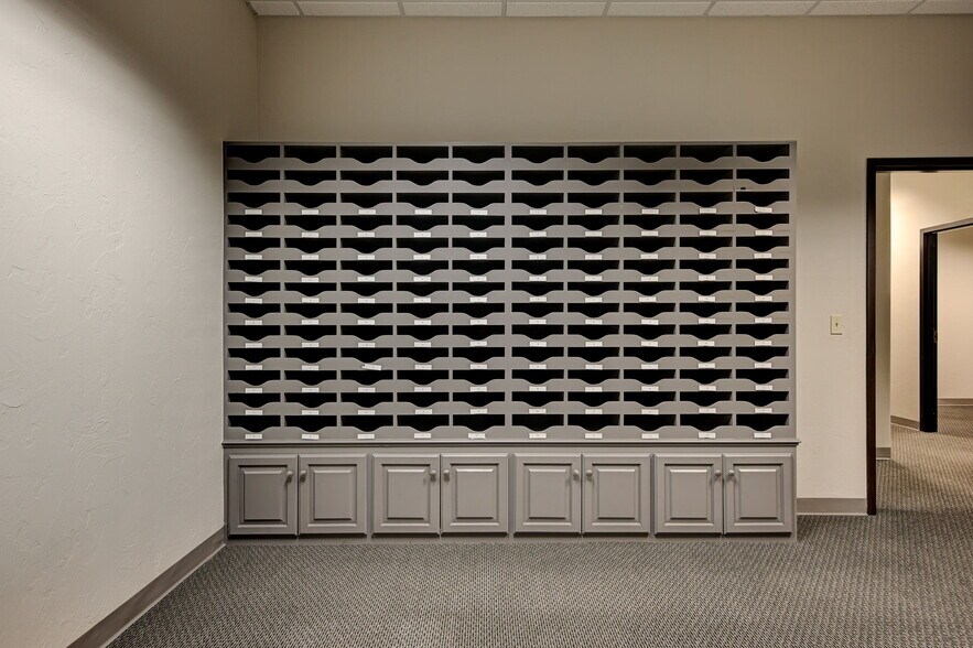 More Photos Of 4509-4513 Memorial Cir, Oklahoma City Office For Sale