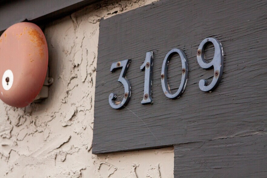 More Photos Of 3109 S Yale Ave, Tulsa Restaurant For Sale