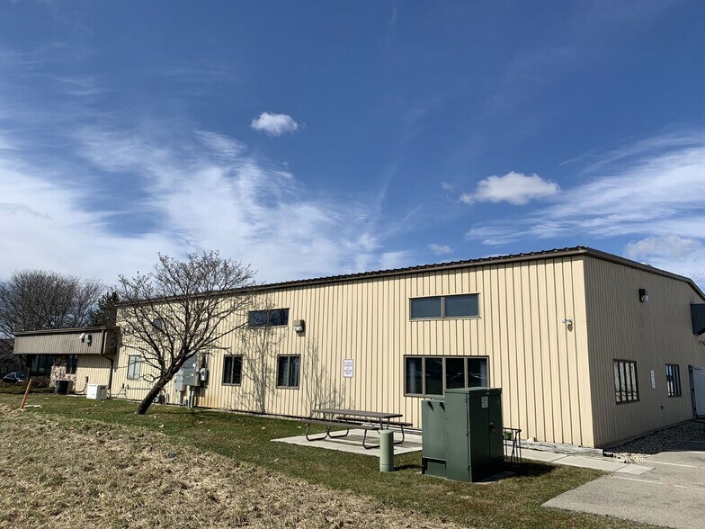 More Photos Of 2241 Pinehurst Dr, Middleton Warehouse For Sale