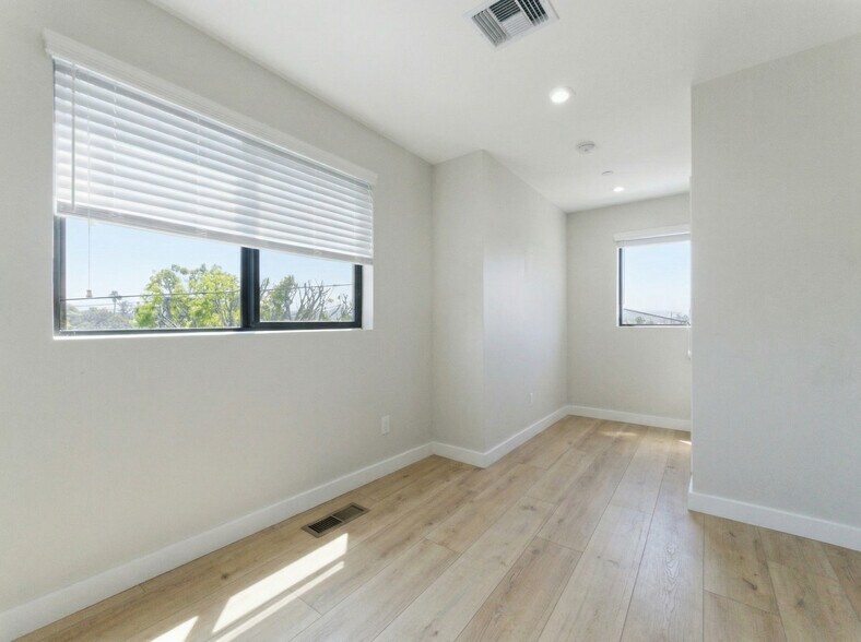 More Photos Of 5075 Pickford St, Los Angeles Apartments For Sale