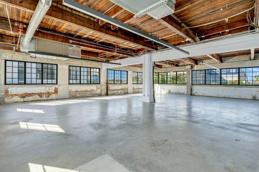 More Photos Of 2509 N Miami Ave, Miami Loft Creative Space For Lease