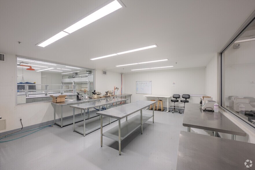 More Photos Of 1320 #1 9th St, Berkeley Industrial For Sale