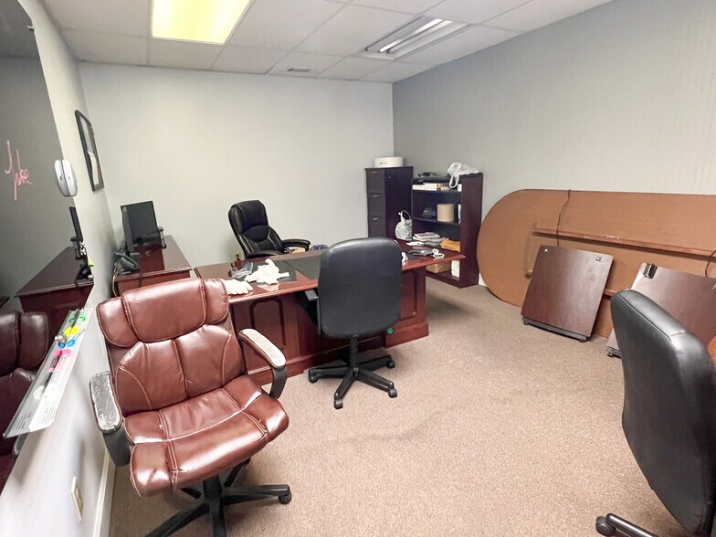 More Photos Of 1230 Sunset dr, Thomasville Warehouse For Sale