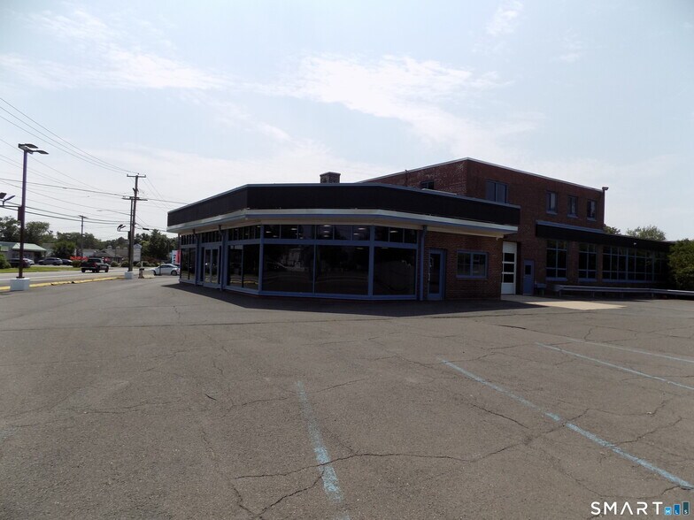 More Photos Of 151 East St, Plainville Auto Dealership For Lease