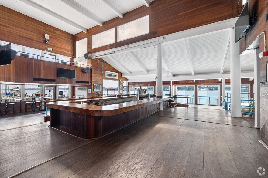 More Photos Of 15 Embarcadero W, Oakland General Retail For Sale