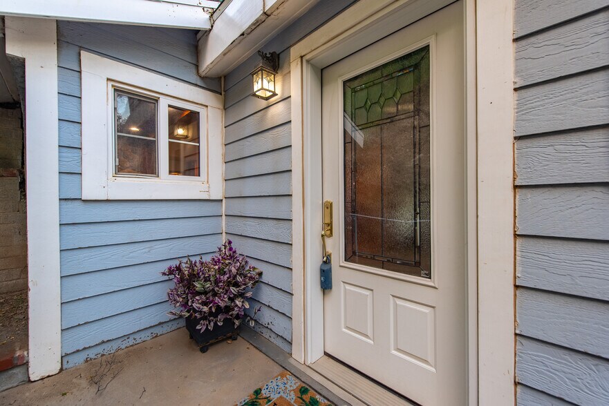 More Photos Of 12141 Wildwood Trl, Kagel Canyon Specialty For Sale