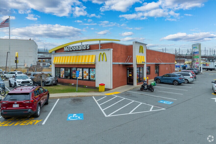 More Photos Of 14-22 McGrath Hwy, Somerville Unknown For Sale