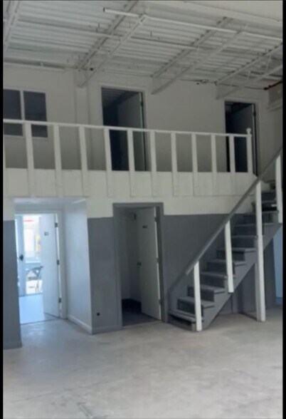 More Photos Of 41 Ford Ln, Warwick Warehouse For Sale