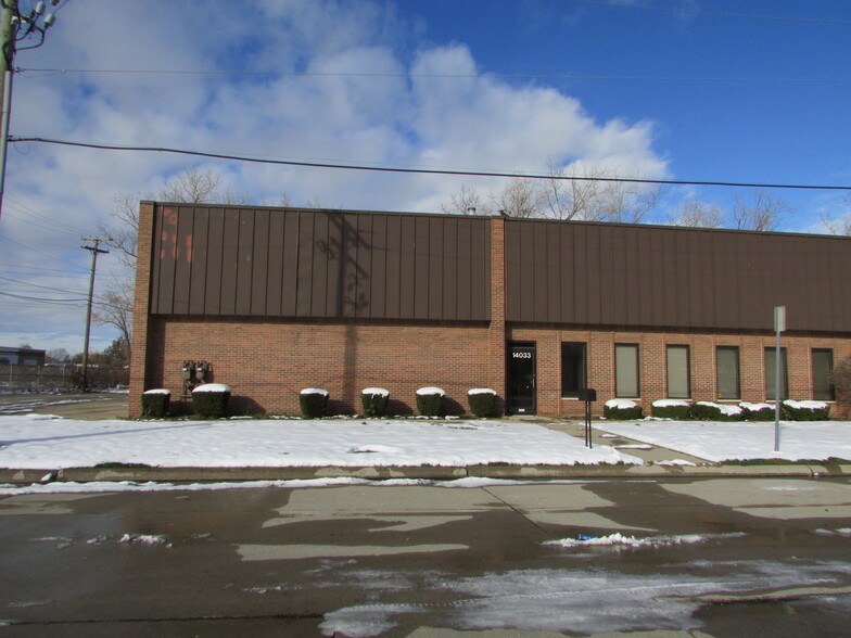 More Photos Of 14033-14055 Achyl Ave, Warren Warehouse For Sale