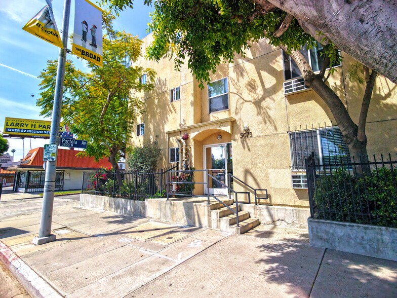More Photos Of 5073 Huntington Dr N, Los Angeles Apartments For Sale