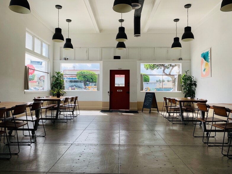 More Photos Of 12503 Venice Blvd, Los Angeles Freestanding For Lease