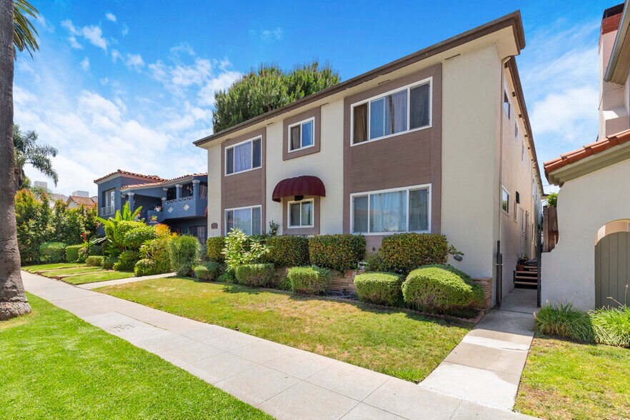 More Photos Of 447 S Palm Dr, Beverly Hills Apartments For Sale
