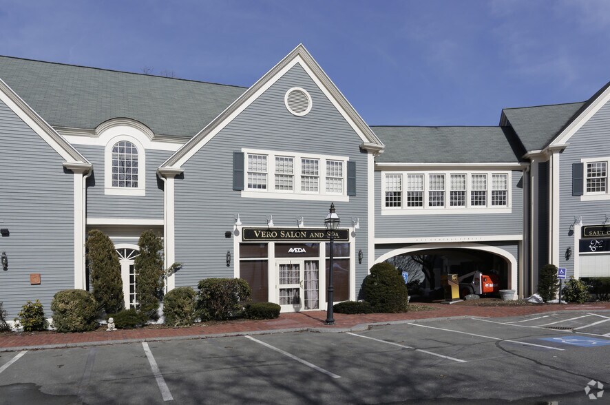 More Photos Of 10 Maple St, Middleton Office For Lease